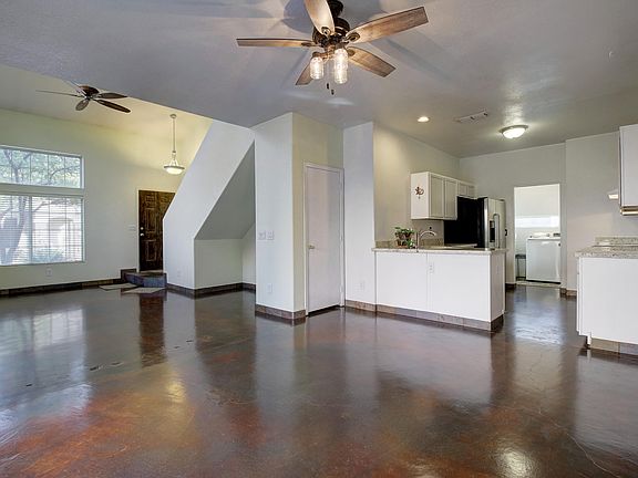 5th image of 17606 N 17th Pl Unit 1121