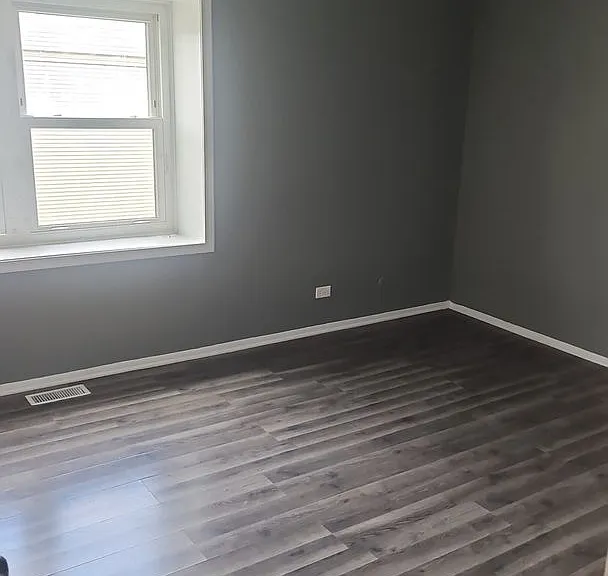940 Miller Ave — Photo 10