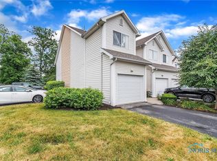 2655 W Village Dr, Toledo, OH 43614