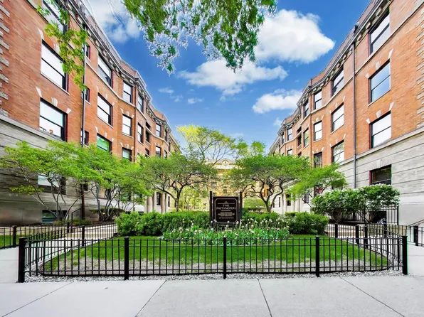 674 W Irving Park Rd APT F6, Chicago, IL 60613