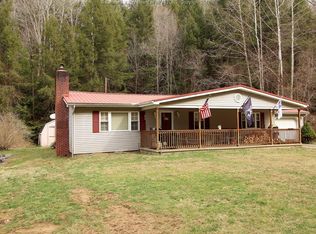 2243 Middle Fork Dr, Charleston, WV 25314