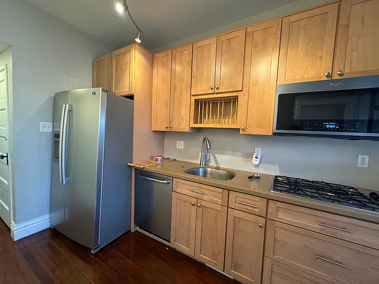 3421 E 16th Ave — Photo 12