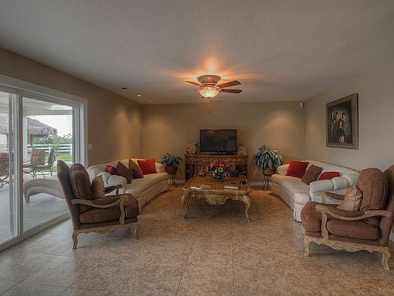 5th image of 41224 Avenida La Cresta