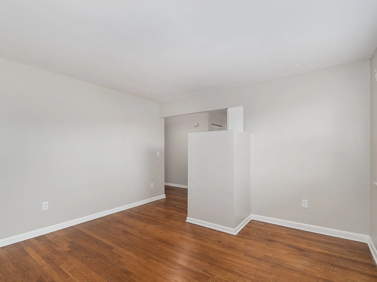 1 bed, $1,200 — Photo 3
