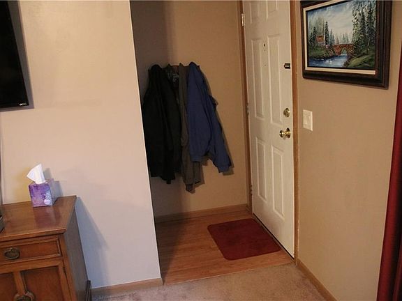 3rd image of 2601 W Winston Dr