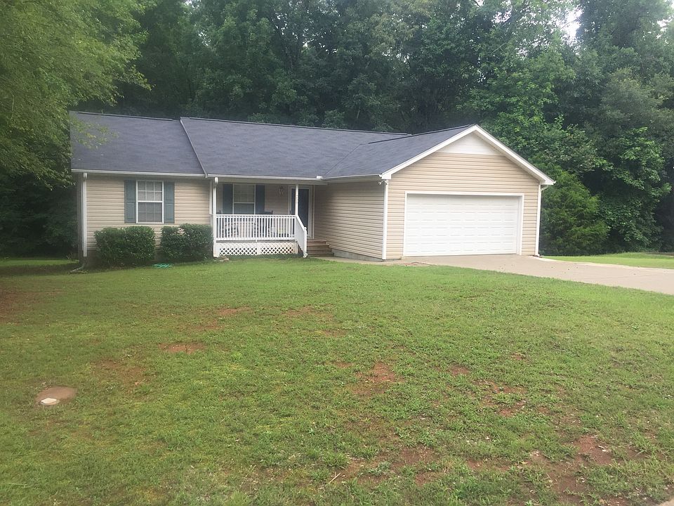1st image of 250 River Chase Dr