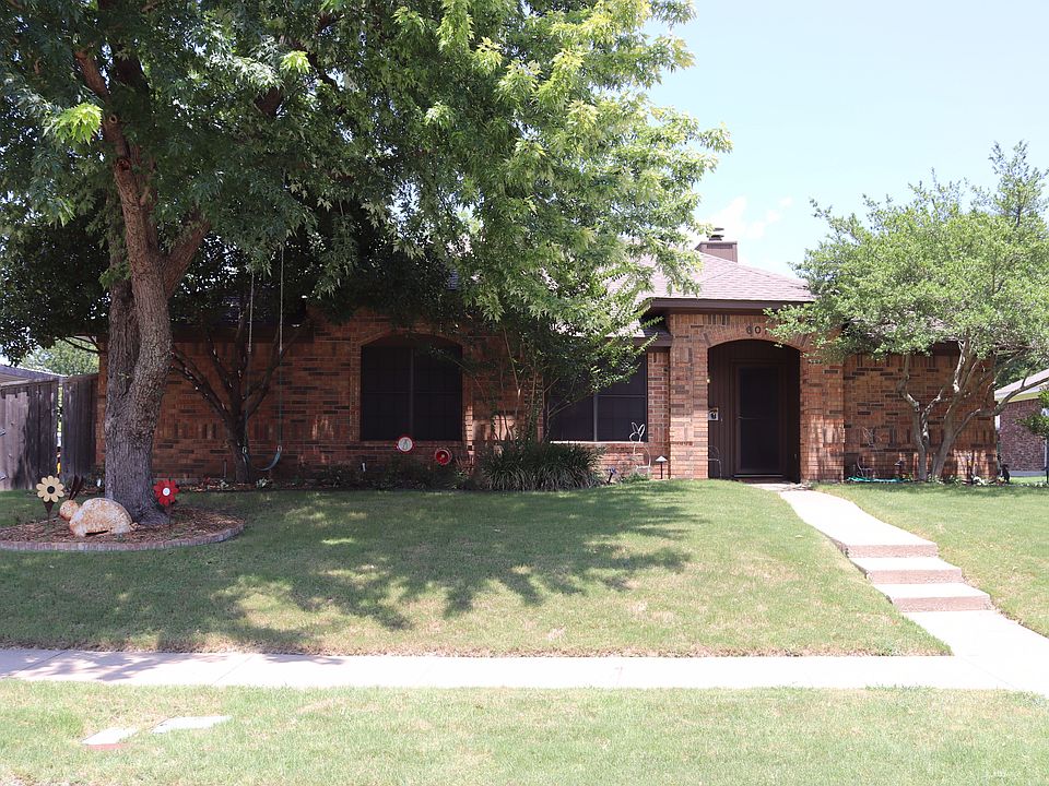 1st image of 601 Hearthstone Ct