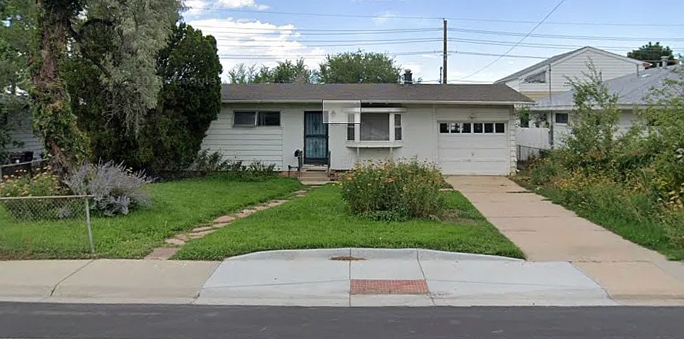 1st image of 2975 Moorhead Ave