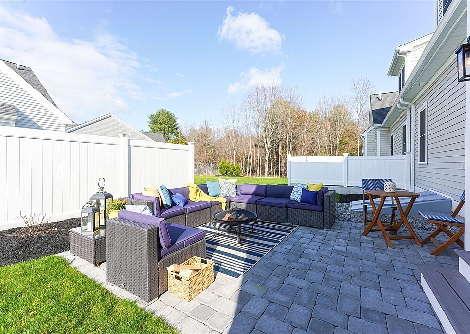 3 Damon Rd 12, Medfield, MA 02052 Zillow