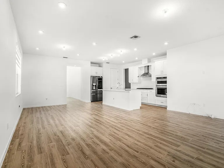 10638 SW Hensley St — Photo 14