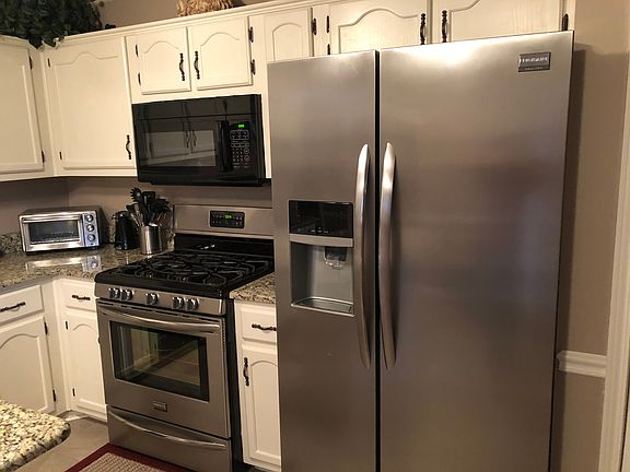 4th image of 9156 Plantation Lakes Dr