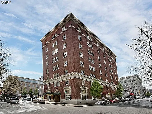 1005 SW Park Ave #505 — Photo 1