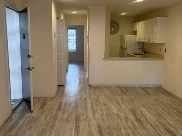 2730 Oak Rd APT 55, Walnut Creek, CA 94597