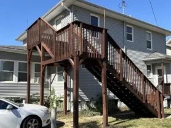 1321 N Main St #3