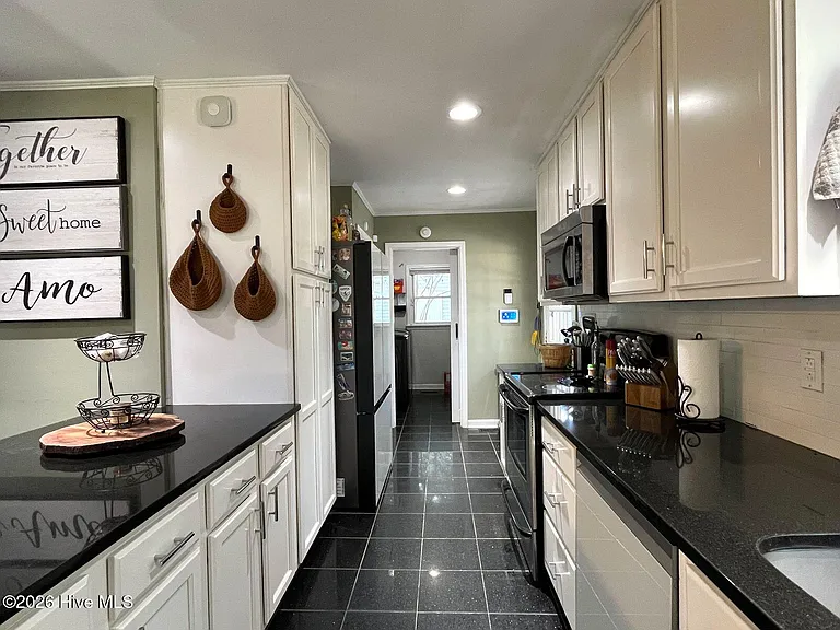 8879 Cliffdale Rd — Photo 11