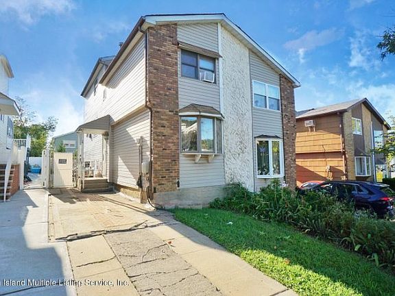 2nd image of 24 Hewitt Ave