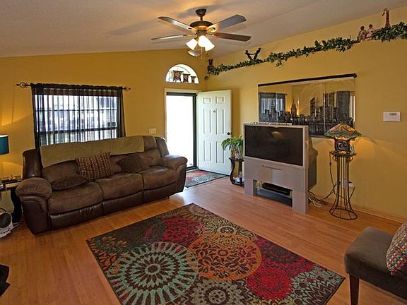 4th image of 7814 Brockwood Cir