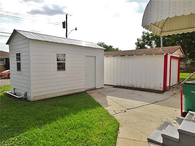 7429 Pritchard St — Photo 11