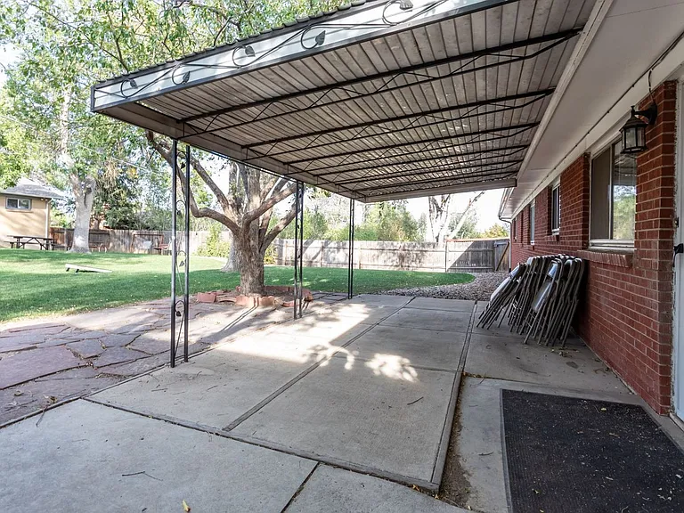 614 Ramona Ave — Photo 22