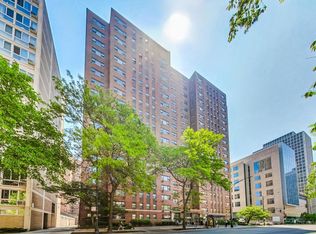 2909 N Sheridan Rd APT 1807, Chicago, IL 60657