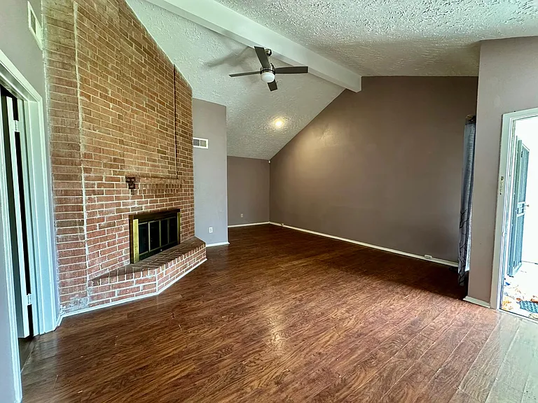 9307 Barrowhollow Dr — Photo 5