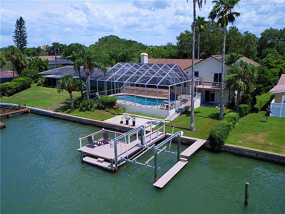 3rd image of 4433 Clearwater Harbor Dr N