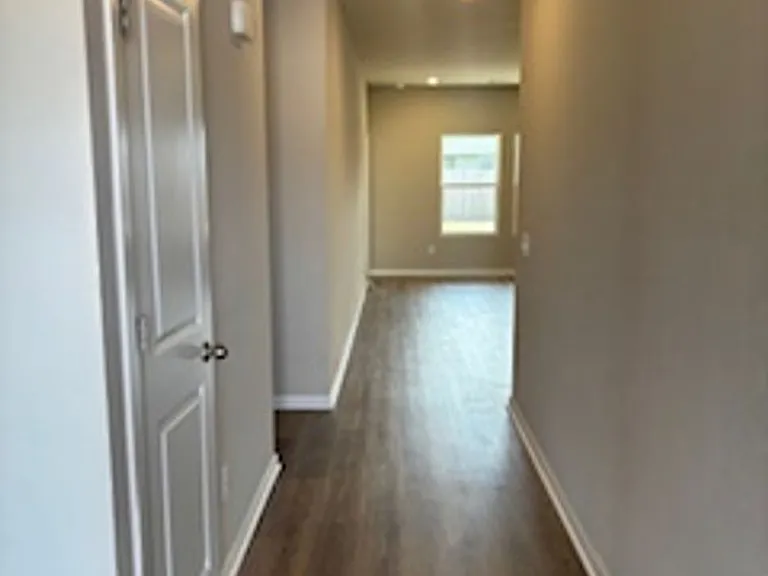 9204 Blackfork Ln — Photo 2