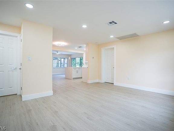 5th image of 5016 4th St W