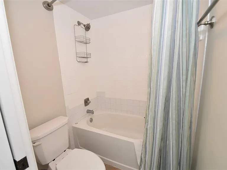 1720 Glenhouse Dr #GL427 — Photo 14