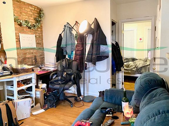 5th image of 4 Greenwich St #6