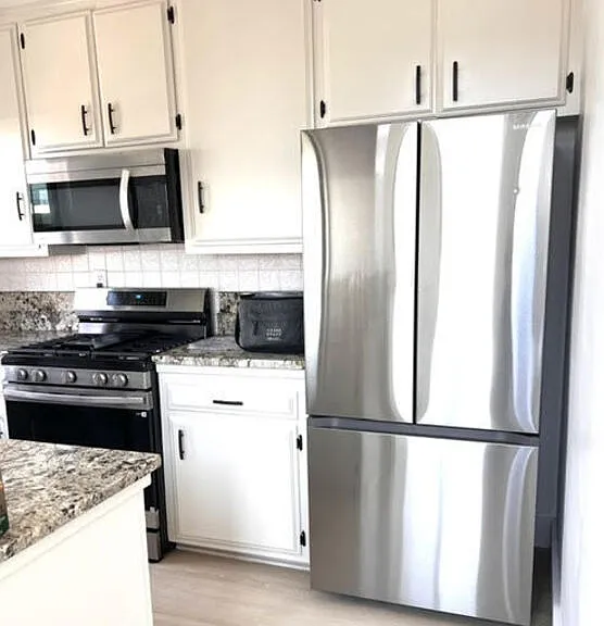 19 Sunset Ave #3 — Photo 3