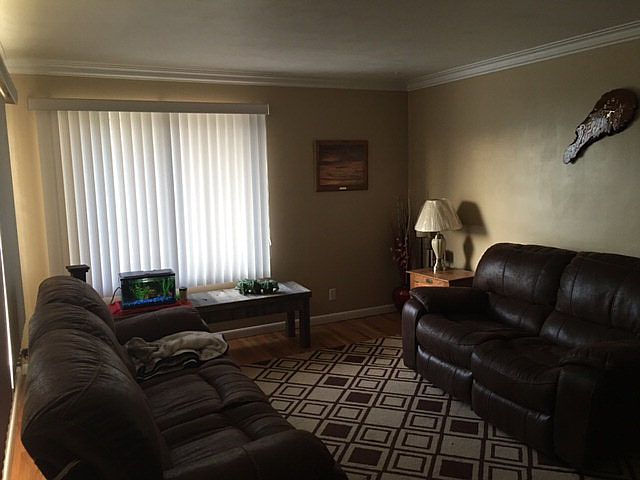 2nd image of 619 Holley St