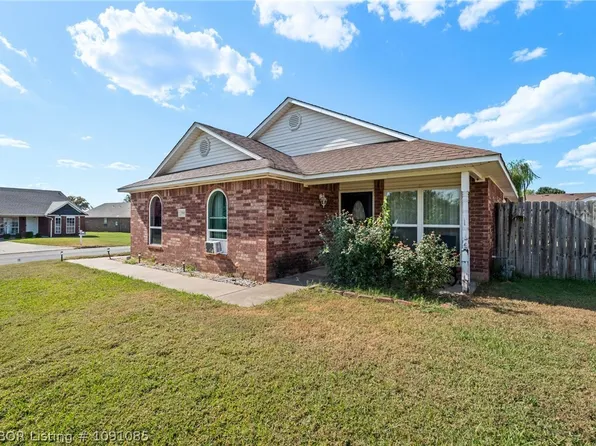 3901 Kingsberry Dr, Van Buren, AR 72956