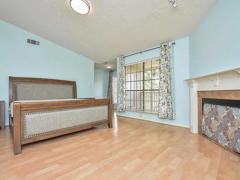800 Country Place Dr #101 — Photo 15