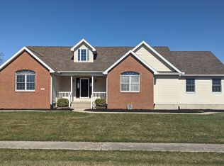 101 Sunrise Dr, Waynesfield, OH 45896