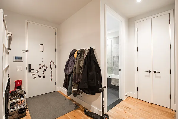 Rented by Nooklyn NYC LLC | media 27