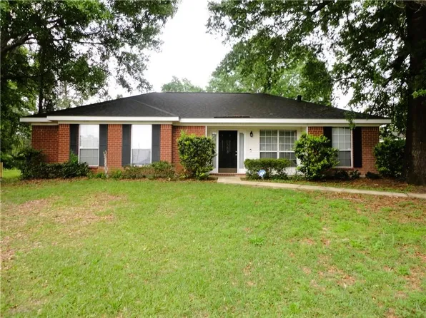 1568 Homestead Dr, Semmes, AL 36575