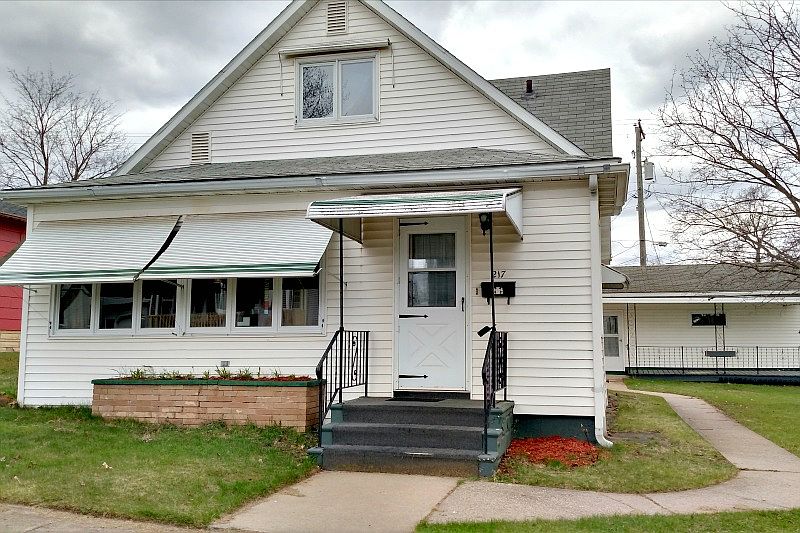 217 Iron St, Norway MI 49870