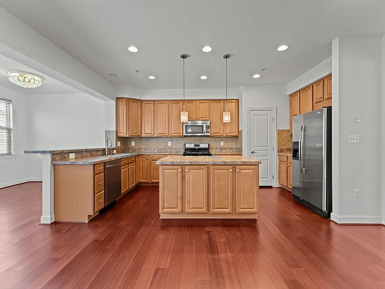 10579 Old Ellicott Cir — Photo 24
