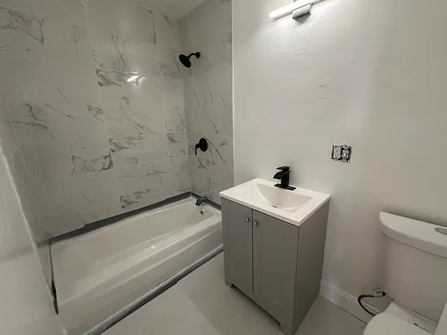 1295 E Main St #8 — Photo 5