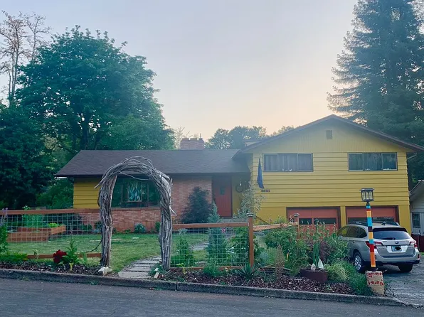 3851 Seneca Ave SE, Salem, OR 97302