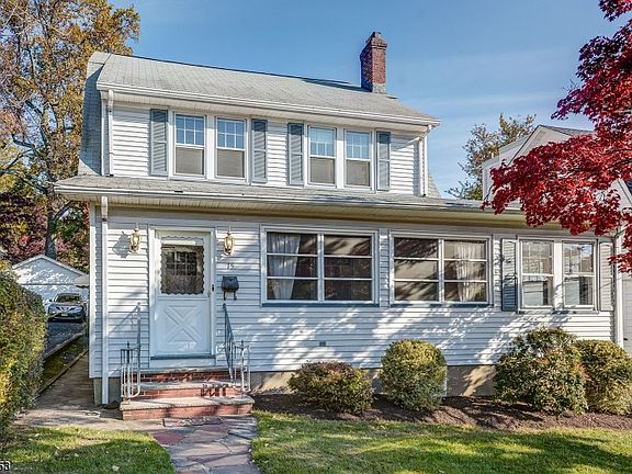 2nd image of 15 Helen Ave