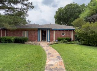 2525 Lakeview Dr, Bedford, TX 76021
