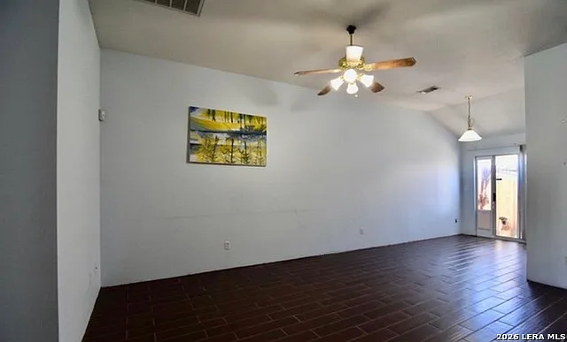 3040 Pine Valley Dr — Photo 4