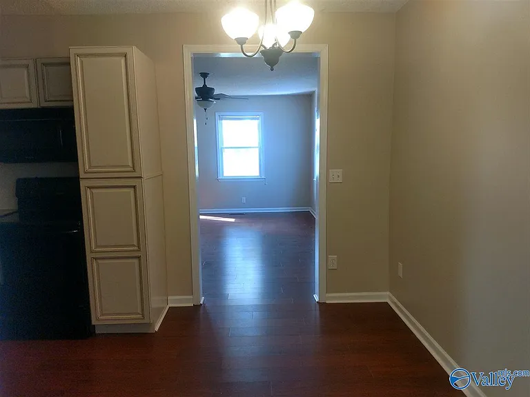 2035 Vanderbilt Dr SW — Photo 6