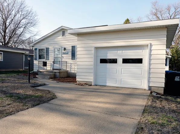 1009 Charles St, Rock Falls, IL 61071