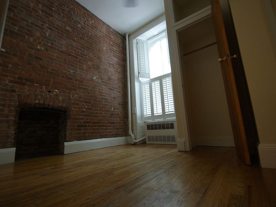 2nd image of 42 Morton St #2D