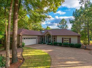 17 Campana Ln, Hot Springs Village, AR 71909