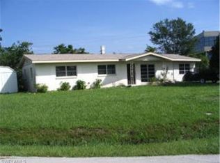 5518 Sunrise Dr, Fort Myers, FL 33919
