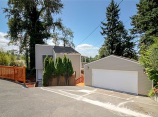 1717 S 233rd St, Des Moines, WA 98198